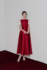 elfa boat-neck midi dress in red