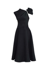 ASYMMETRIC SLEEVE PEARLS MIDI DRESS IN BLACK