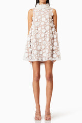 3d floral bluebell Trapeze Dress in white