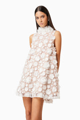 3d floral bluebell Trapeze Dress in white