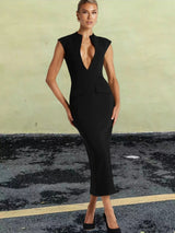 nellie v-neck bodycon midi dress in black