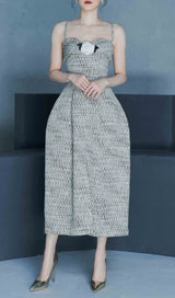 FLOWER EMBELLISHED MIDI DRESS IN GRAY DRESS STYLE OF CB