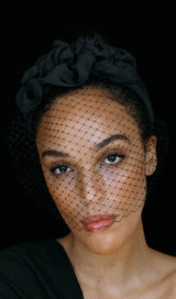 TRIPLE ROSETTE WITH VEIL IN BLACK styleofcb