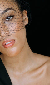 TRIPLE ROSETTE WITH VEIL IN BLACK styleofcb