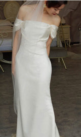 ONE-LINE SHOULDER AND WAISTED FISHTAIL DRESS IN WHITE styleofcb