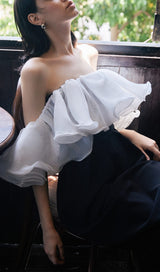 STITCHED OFF-THE-SHOULDER SLIM DRESS IN BLACK styleofcb