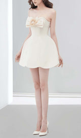 FLOWER STRAPLESS MINI DRESS IN WHITE DRESS STYLE OF CB