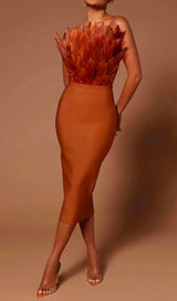 SLEEVELESS BACKLESS FEATHER-DECORATED SLIM MIDI DRESS styleofcb