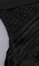 STRAPLESS MIDI DRESS IN BLACK styleofcb