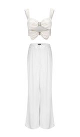BOW-EMBELLISHED TWO-PIECE SUIT IN WHITE DRESS STYLE OF CB