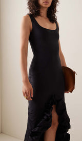 HIGH-LOW HEMLINE DRESS IN BLACK DRESS sis label