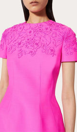 EMBROIDERED WAIST-TIGHTENING MINI DRESS IN PINK DRESS STYLE OF CB