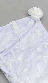 ROSE-EMBELLISHED LACE MIDI DRESS IN WHITE DRESS STYLE OF CB