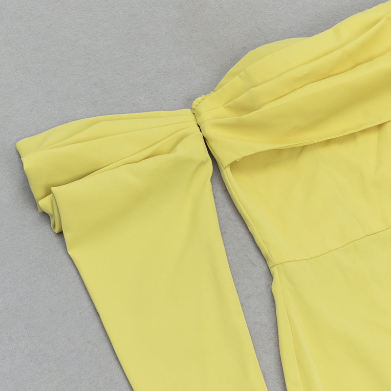 YELLOW ONE-SHOULDER STRAPLESS LONG-SLEEVED PLEATED MAXI DRESS