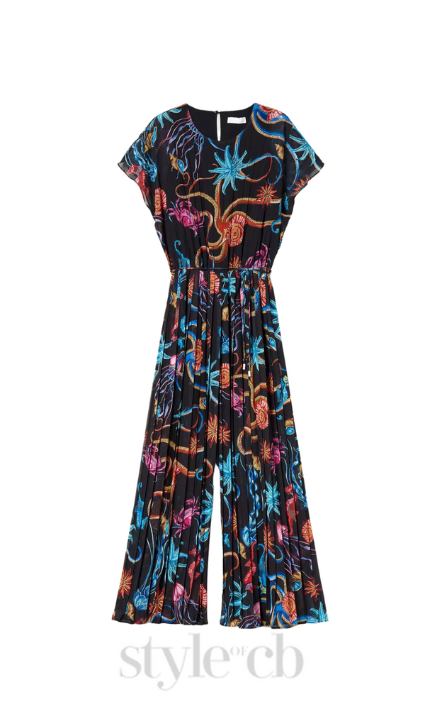 Printed jumpsuit in pleated georgette