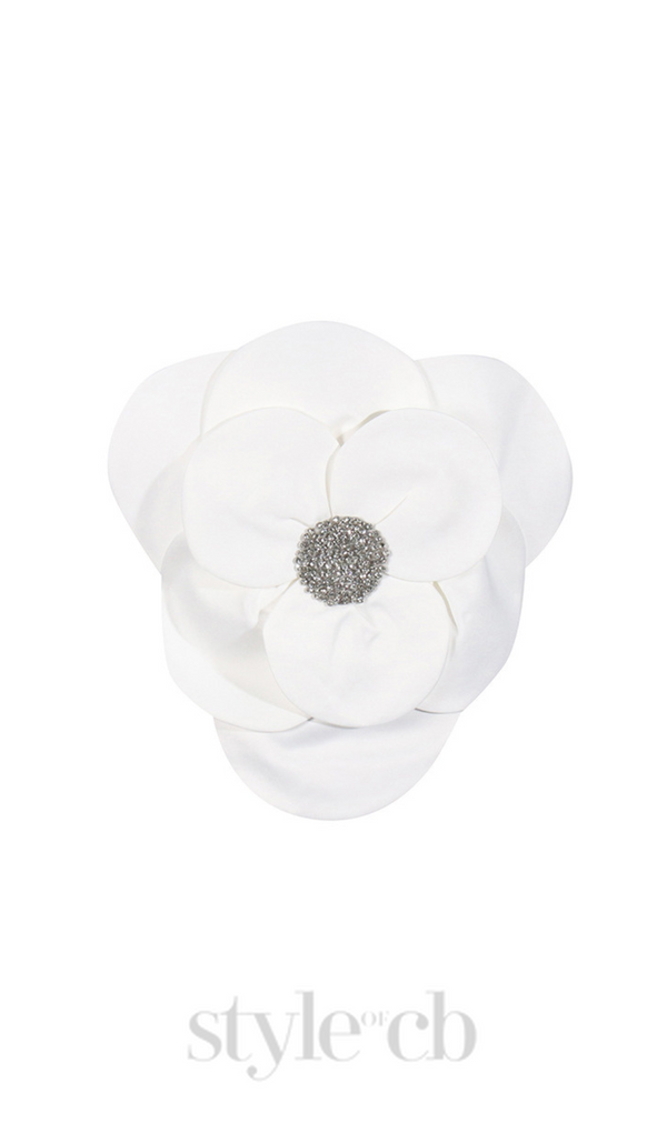 3D FLOWERS TOPS IN WHITE