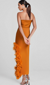 OSTRICH FEATHER BANDAGE DRESS WITH V-NECKLINE IN BROWN