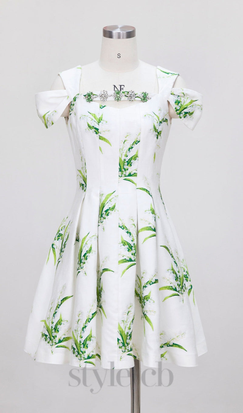 FLORAL PRINTED MINI DRESS IN WHITE