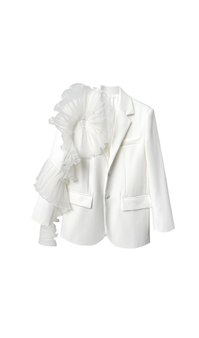 POLLY RUFFLE DETAIL LONG SLEEVE BLAZER IN WHITE
