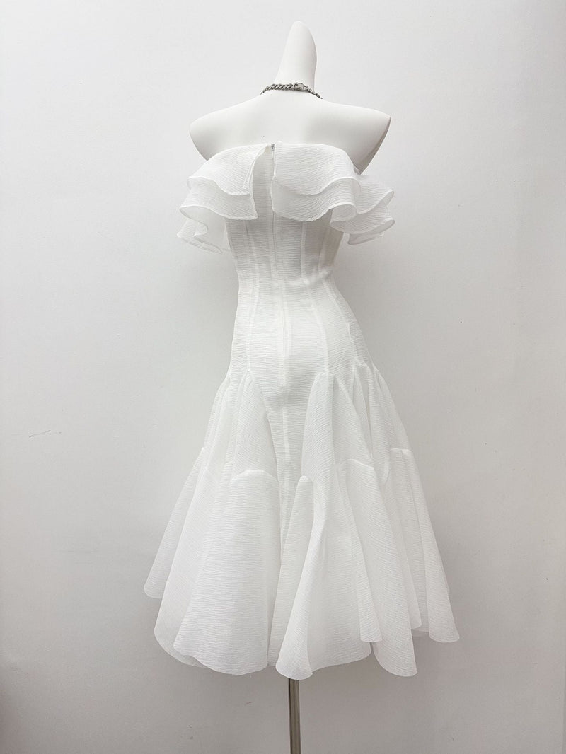 apphia Off Shoulder Ruffle Midi Dress In white