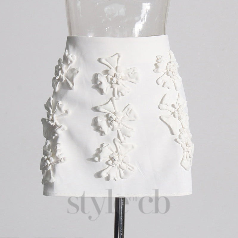 WHITE ANAXANDRA WHITE FLOWER MINI SKIRT
