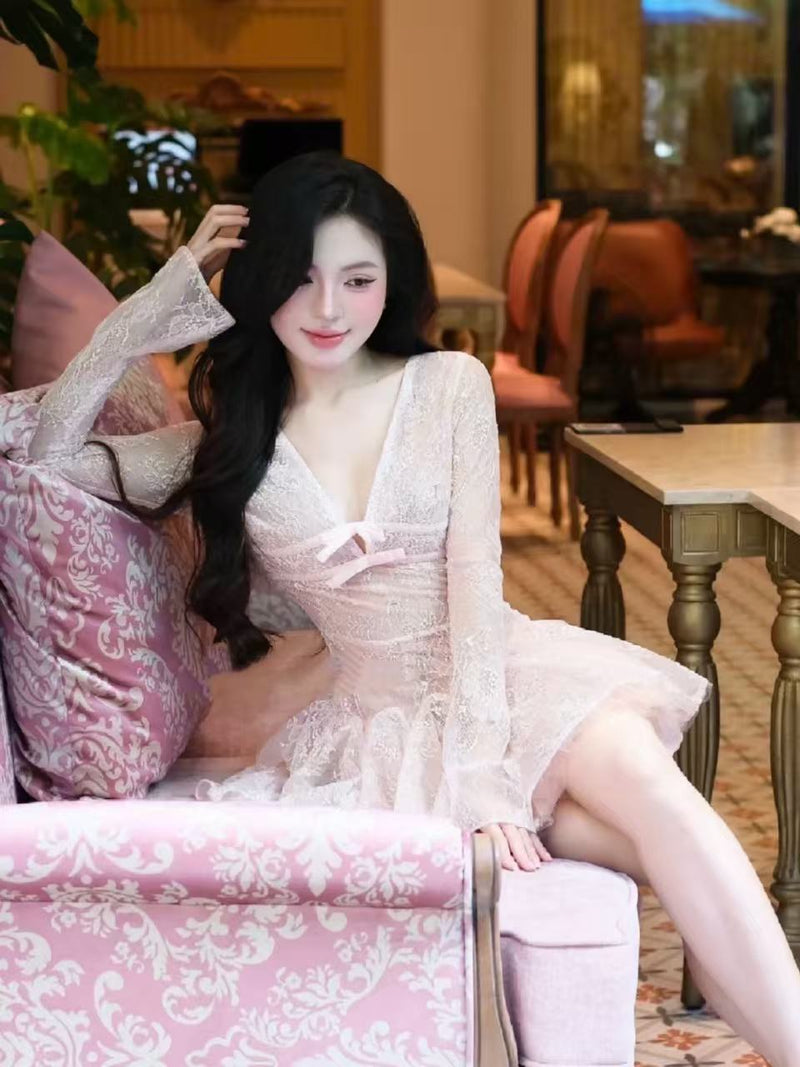 eileen Long-sleeve v-neck lace A-line mini dress in pink