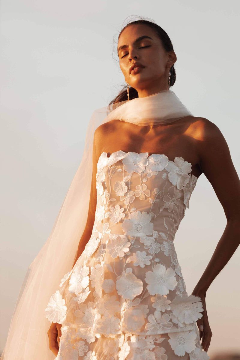 Selene 3D flower Tiered Maxi Dress In White