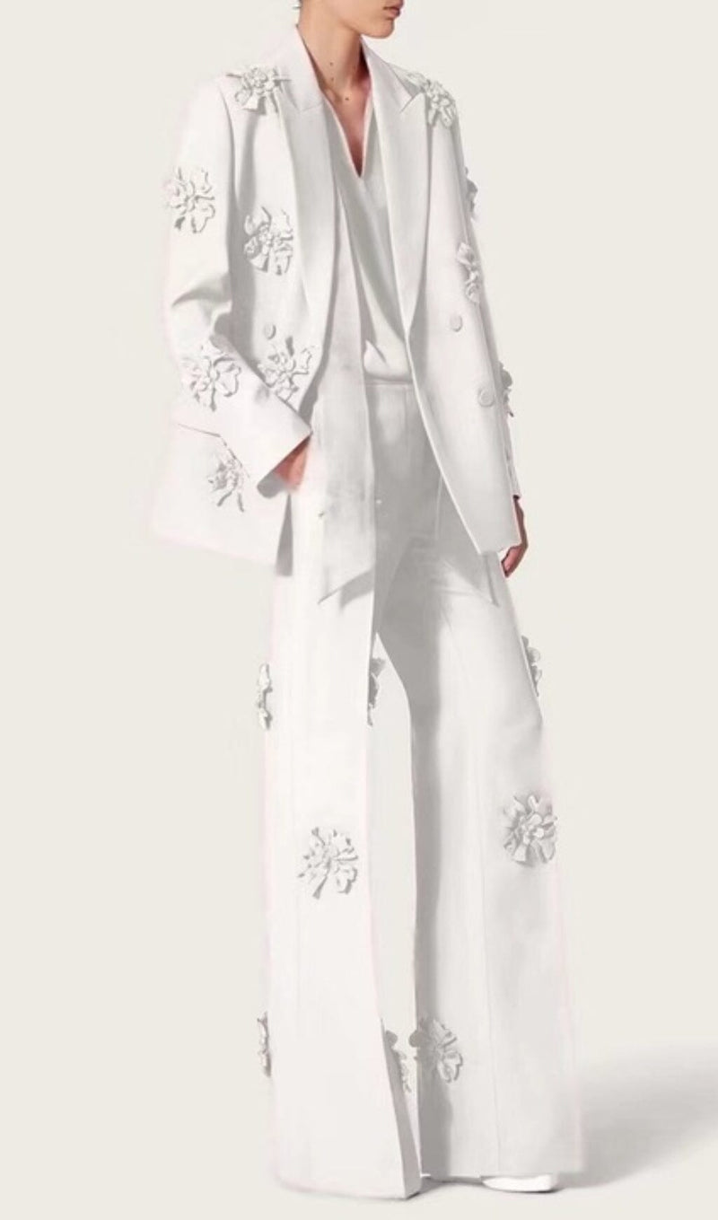 STEREO FLOWER MID-RISE JEANS IN WHITE styleofcb 