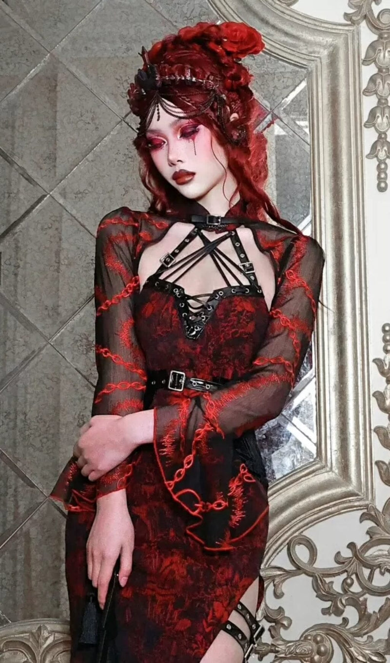 VAMPIRE BLACK CROPPED TOP WITH CHAIN EMBROIDERY BELL SLEEVES sis label 