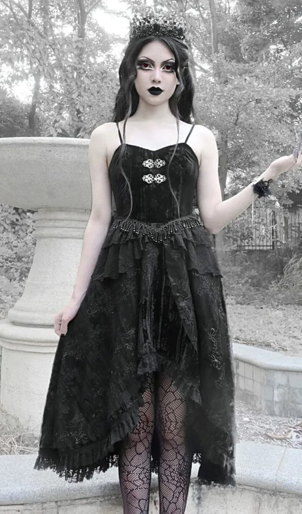 SWEETHEART NECKLINE CLASSIC GOTHIC VELVET DRESS sis label 