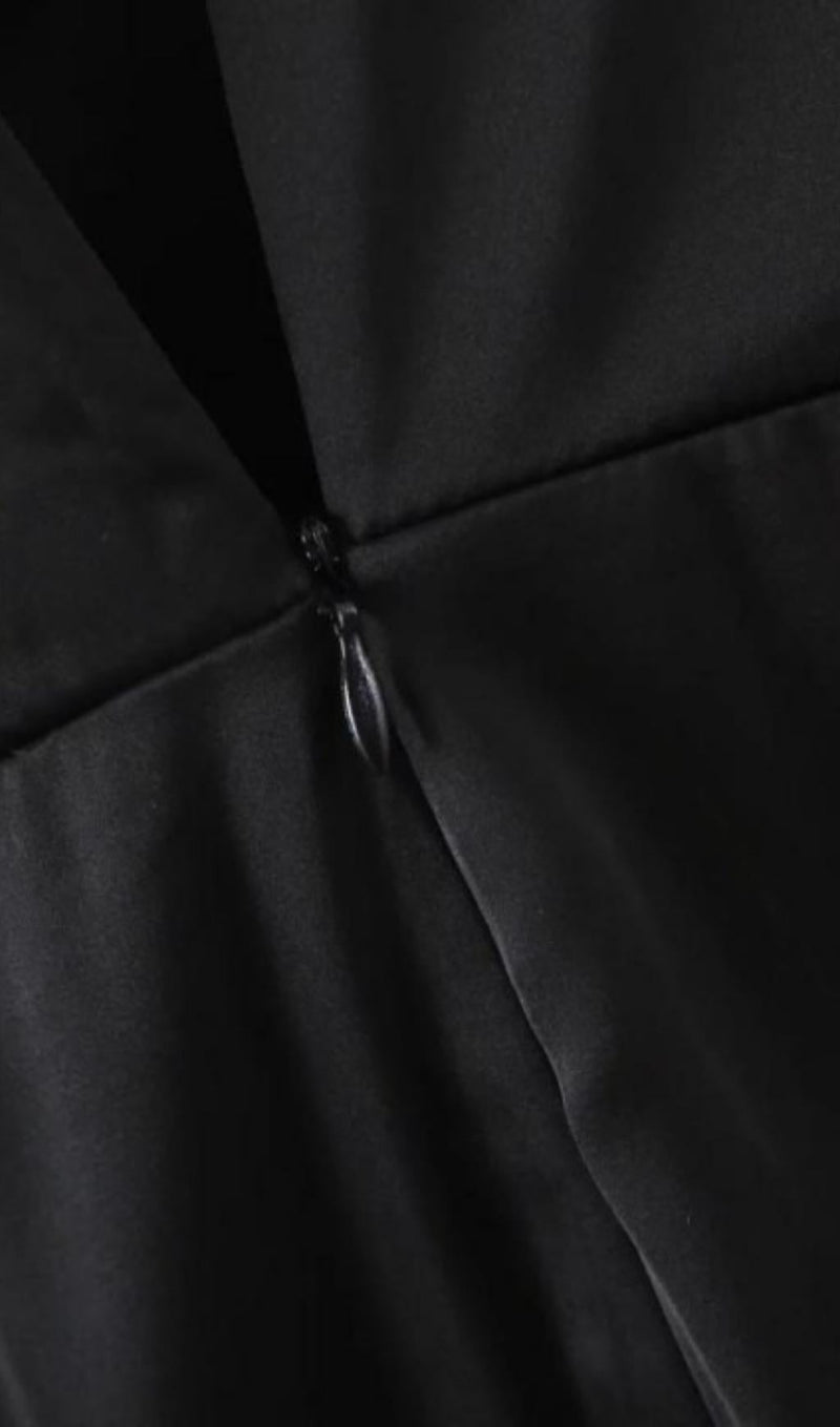 SLEEVELESS LACE MINI DRESS styleofcb 