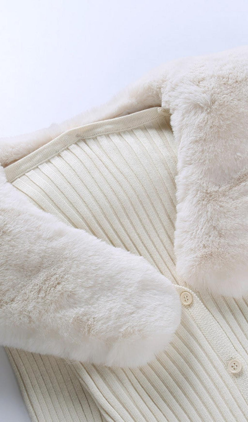 BEIGE WOOL COLLAR KNIT TOP styleofcb 