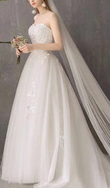 STRAPLESS LACE EMBELLISHED SHAGGY YARN DRESS IN WHITE styleofcb 