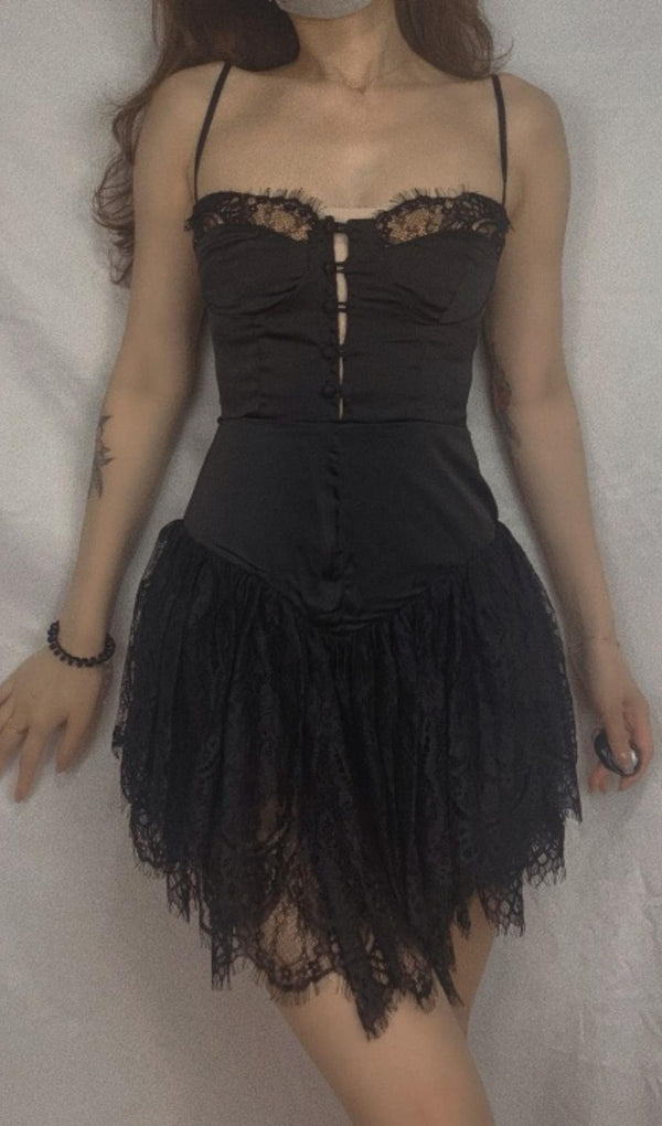 SLEEVELESS LACE MINI DRESS styleofcb 