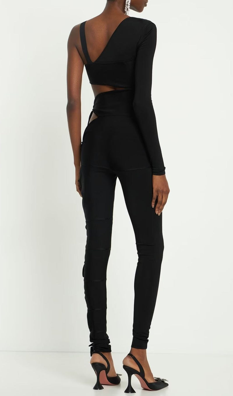 CUT OUT SINGLE-SLEEVE JUMPSUIT IN BLACK DRESS STYLE OF CB 