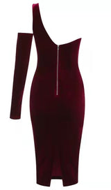 BLACK ONE SHOULDER VELVET MIDI DRESS styleofcb 