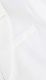 FEATHERS JACKET AND SHORT SKIRT IN WHITE DRESS STYLE OF CB 