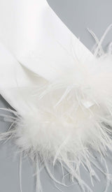 FEATHERS JACKET AND SHORT SKIRT IN WHITE DRESS STYLE OF CB 