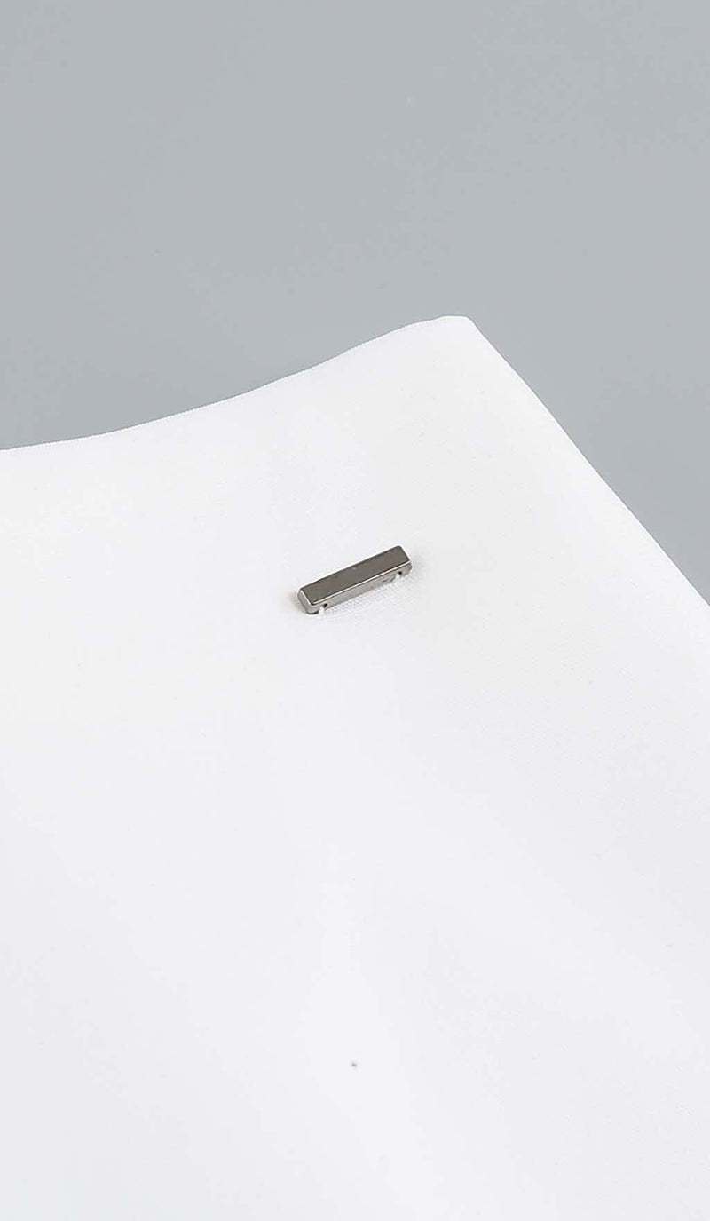 FEATHERS JACKET AND SHORT SKIRT IN WHITE DRESS STYLE OF CB 