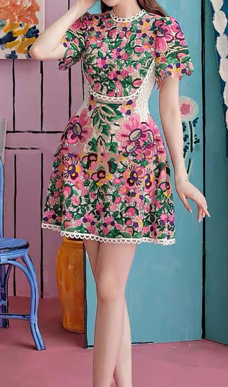FLORAL-EMBROIDERED LACE DRESS IN LIPSTICK DRESS STYLE OF CB 