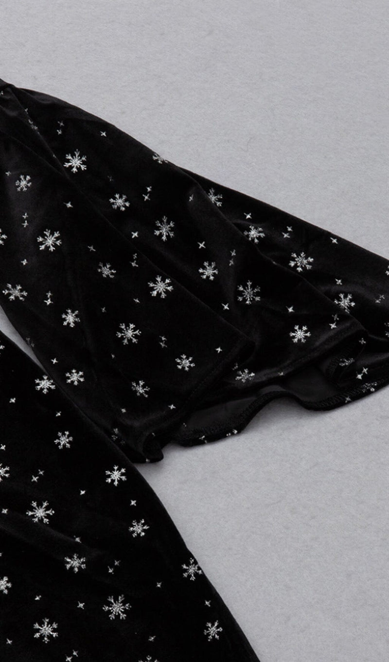 SNOWFLAKE LONG SLEEVE MIDI DRESS IN BLACK styleofcb 