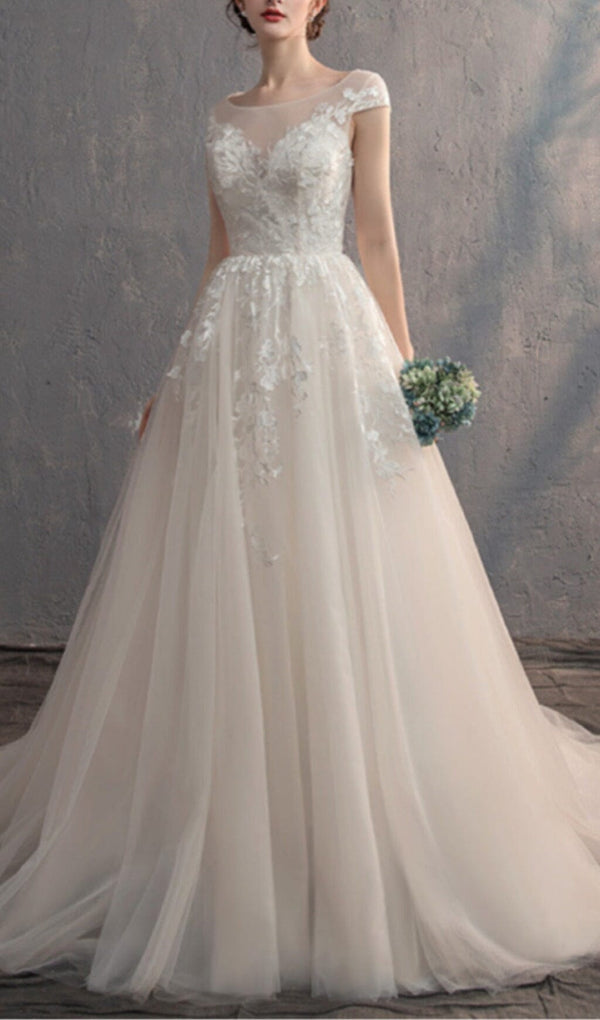 WHITE TRAILING LACE WEDDING DRESS styleofcb 