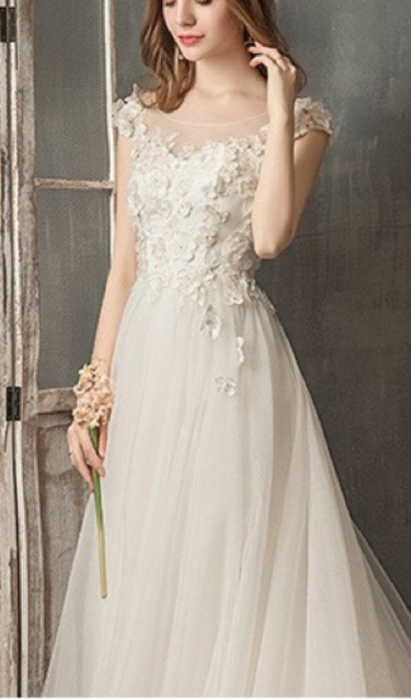 THREE-DIMENSIONAL FLOWER DRAG-TAILED WEDDING DRESS IN WHITE styleofcb 