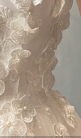 THREE-DIMENSIONAL FLOWER DRAG-TAILED WEDDING DRESS IN WHITE styleofcb 