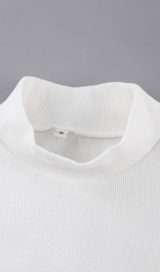 Off-the-shoulder solid color T-shirt styleofcb 