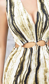 V-NECK SLEEVELESS STRIPE JUNPSUIT DRESS STYLE OF CB 
